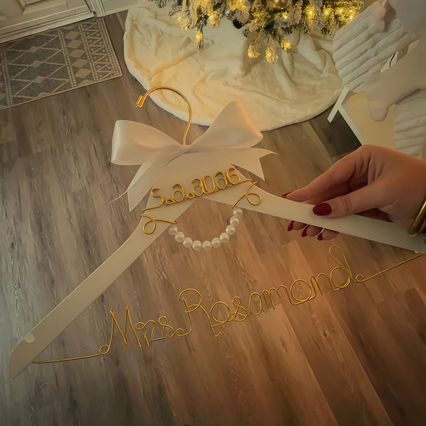Personalized Bride Wedding Hanger with Name & Date – Pearl Detail