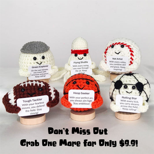 Knitted Sports Balls with Cheer-Up Cards – The Perfect Gift for Sports Fans