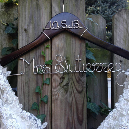 Personalized Bride Wedding Hanger with Name & Date – Pearl Detail