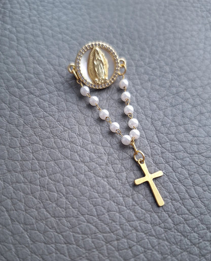 Faith & Elegance – Virgin Mary Rosary Pin with Mother of Pearl Accent