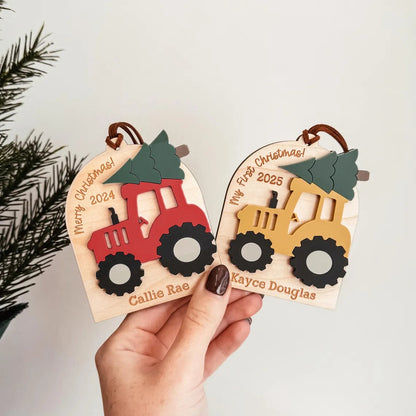 Premier Noël de bébé : Tracteur décoratif | Personnalisé 2025
