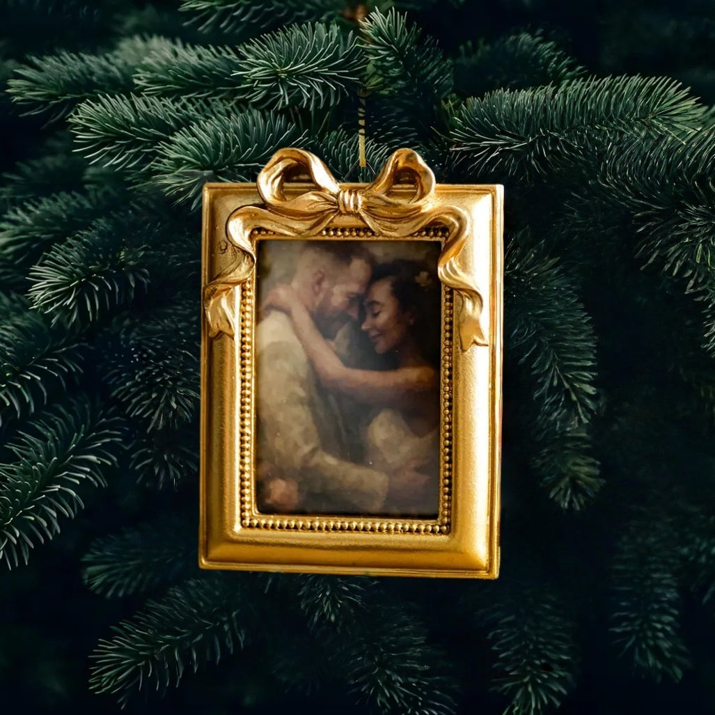 Custom Photo Oil Painting Style Frame Ornament – Family & Couple Christmas Gift